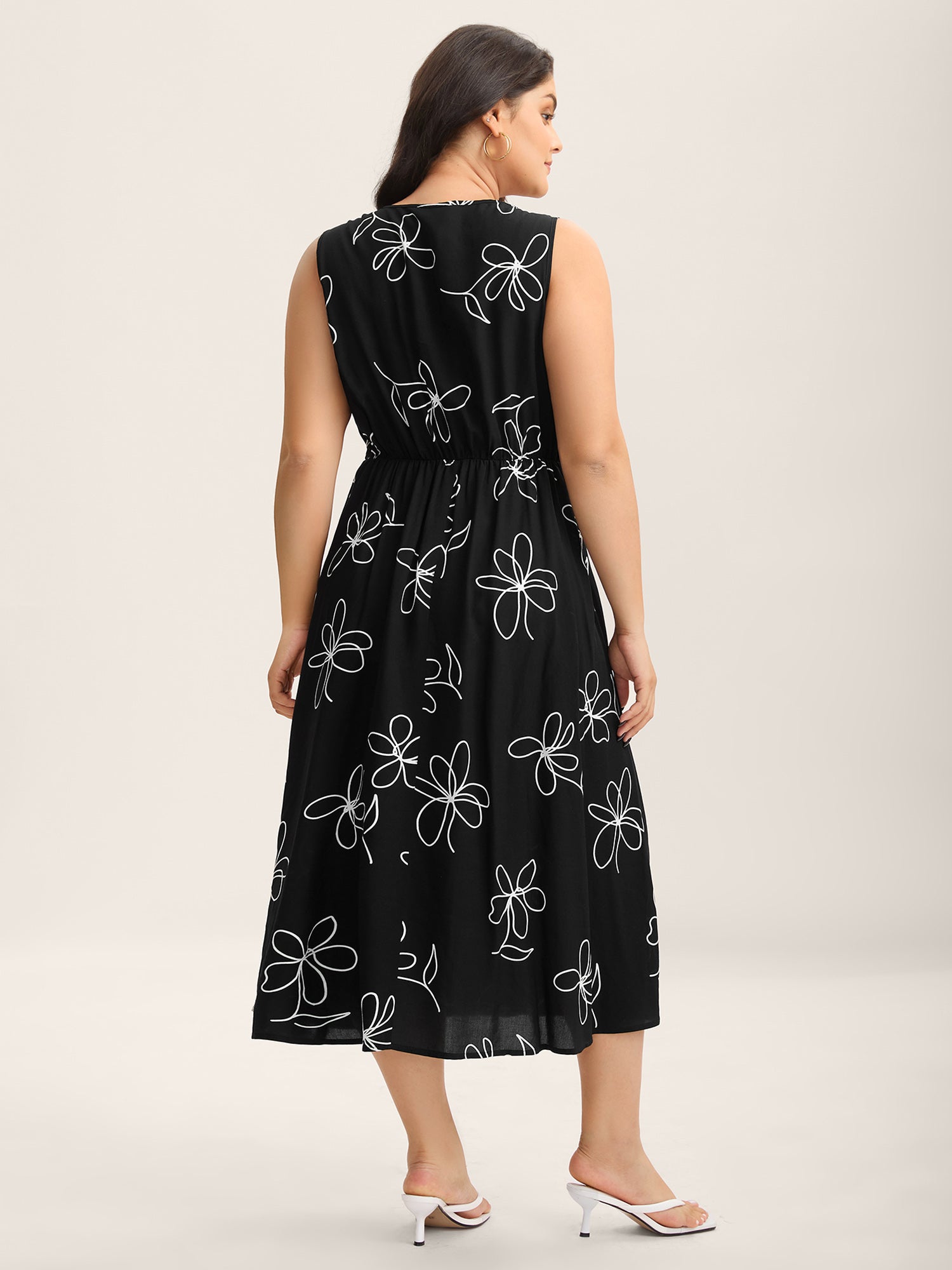 Rayon Floral Print Pockets Sleeveless Midi Dress